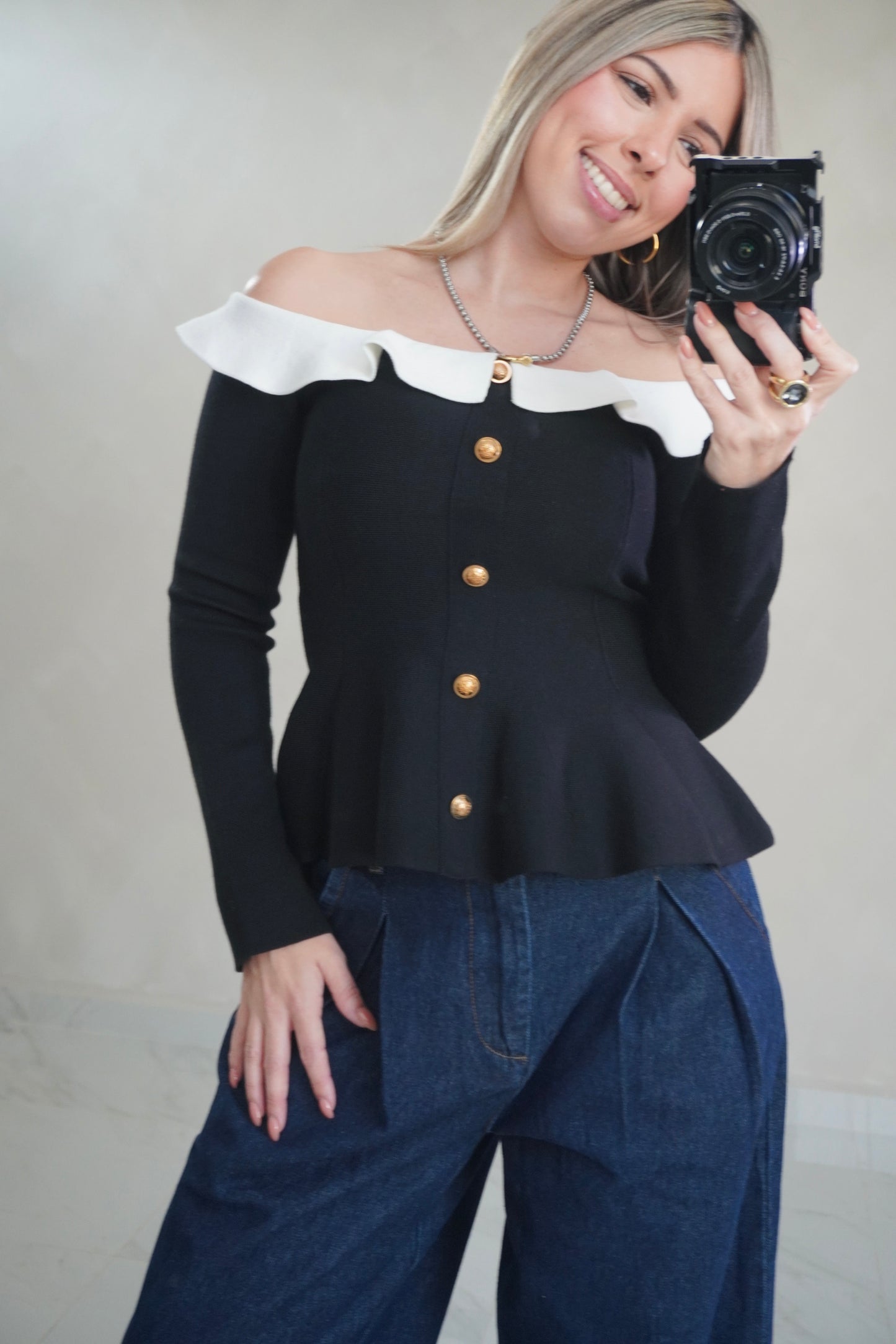 OFF SHOULDER KNIT TOP