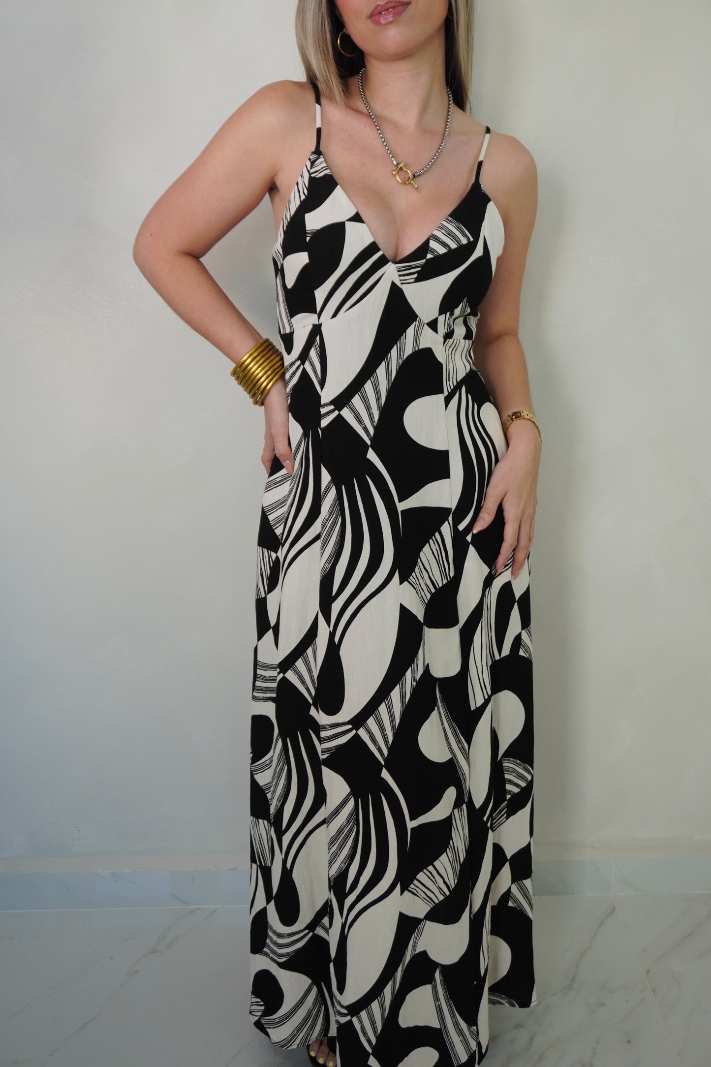 BLACK PRINTED MAXI DRESS