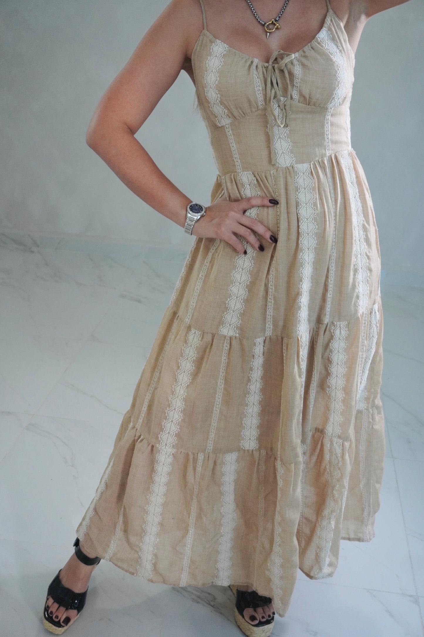 TAUPE EMBROIDERY DRESS