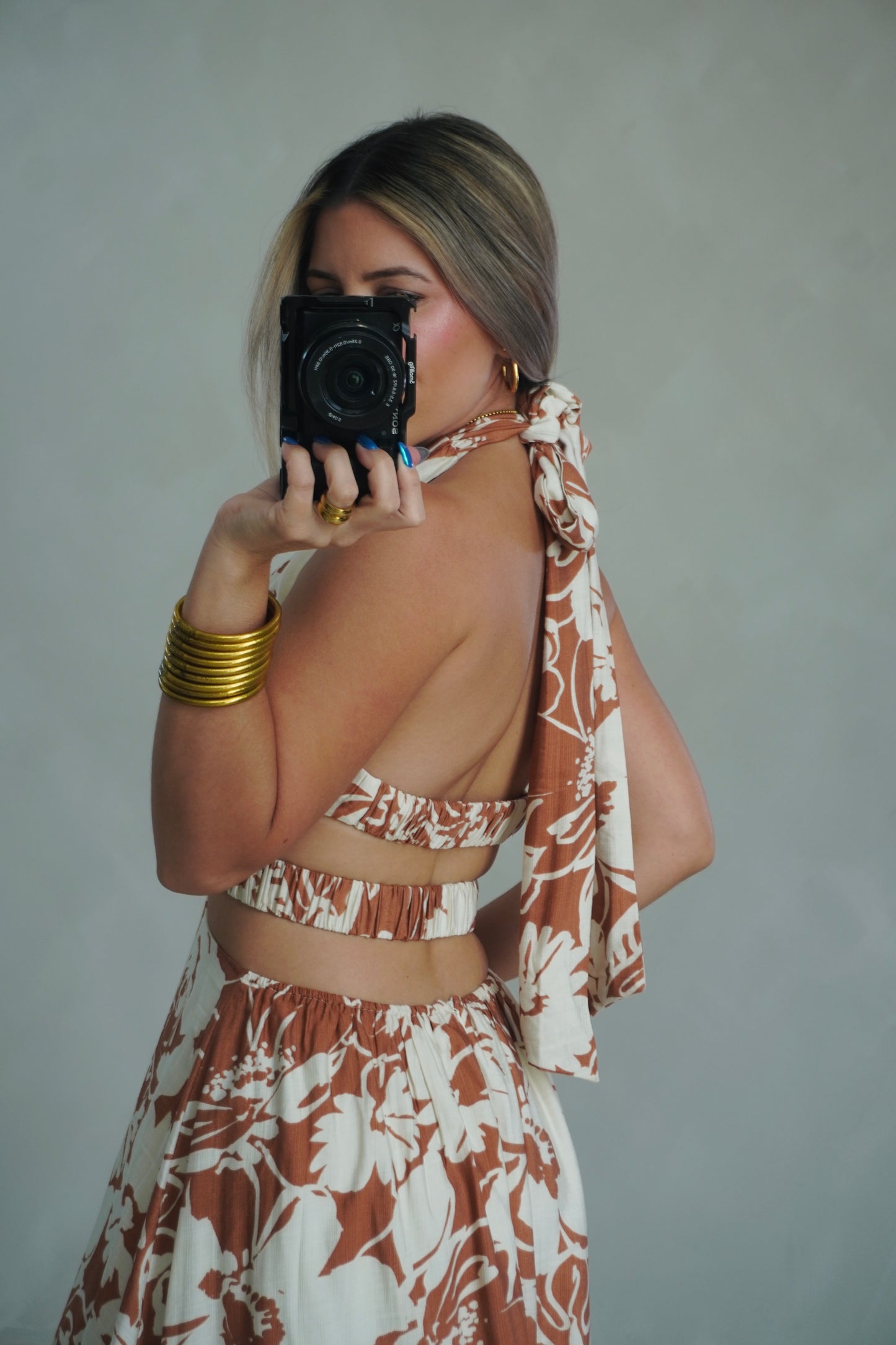 NECK LINE CUT OUT MIDI DRESS