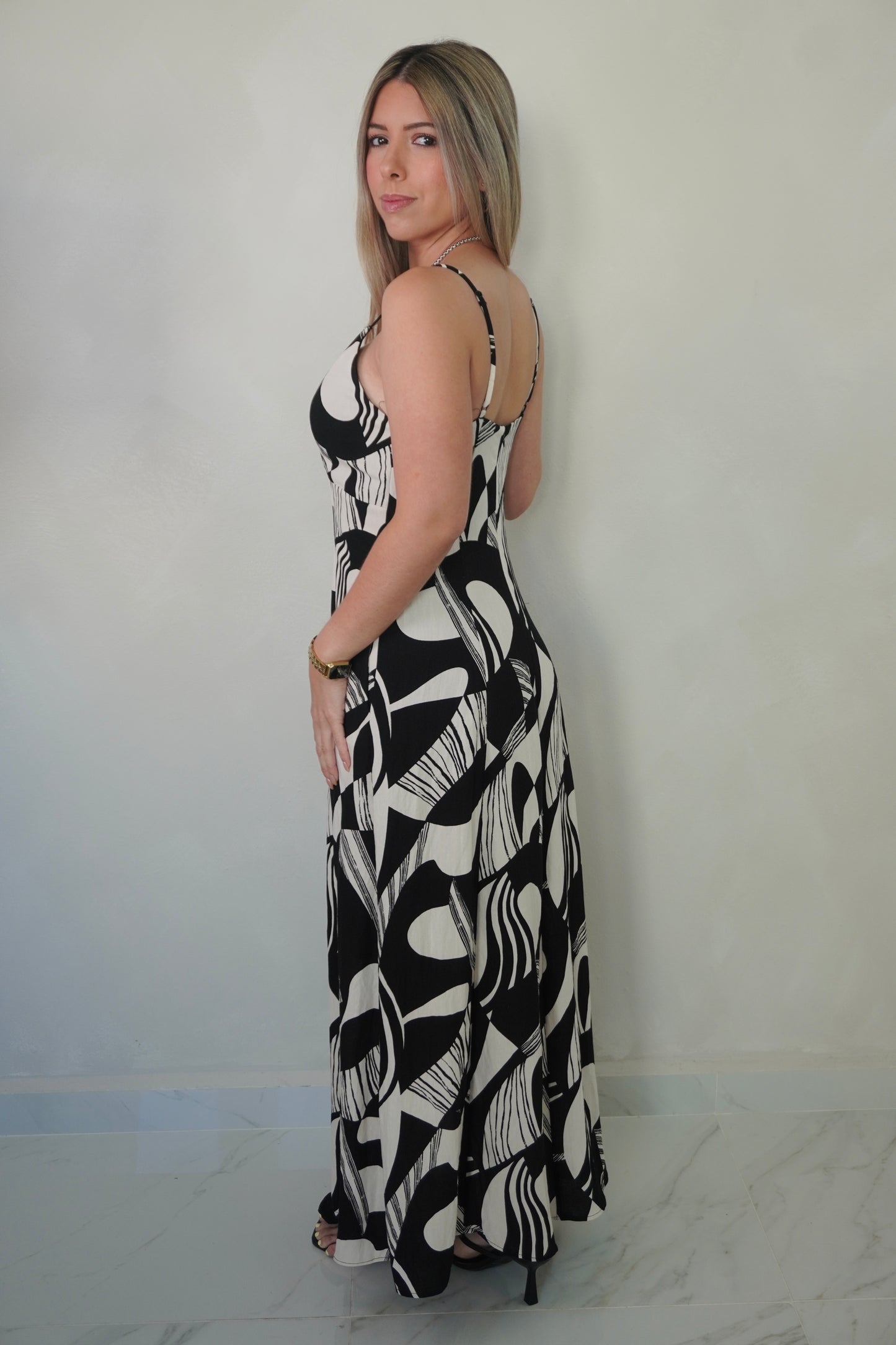 BLACK PRINTED MAXI DRESS