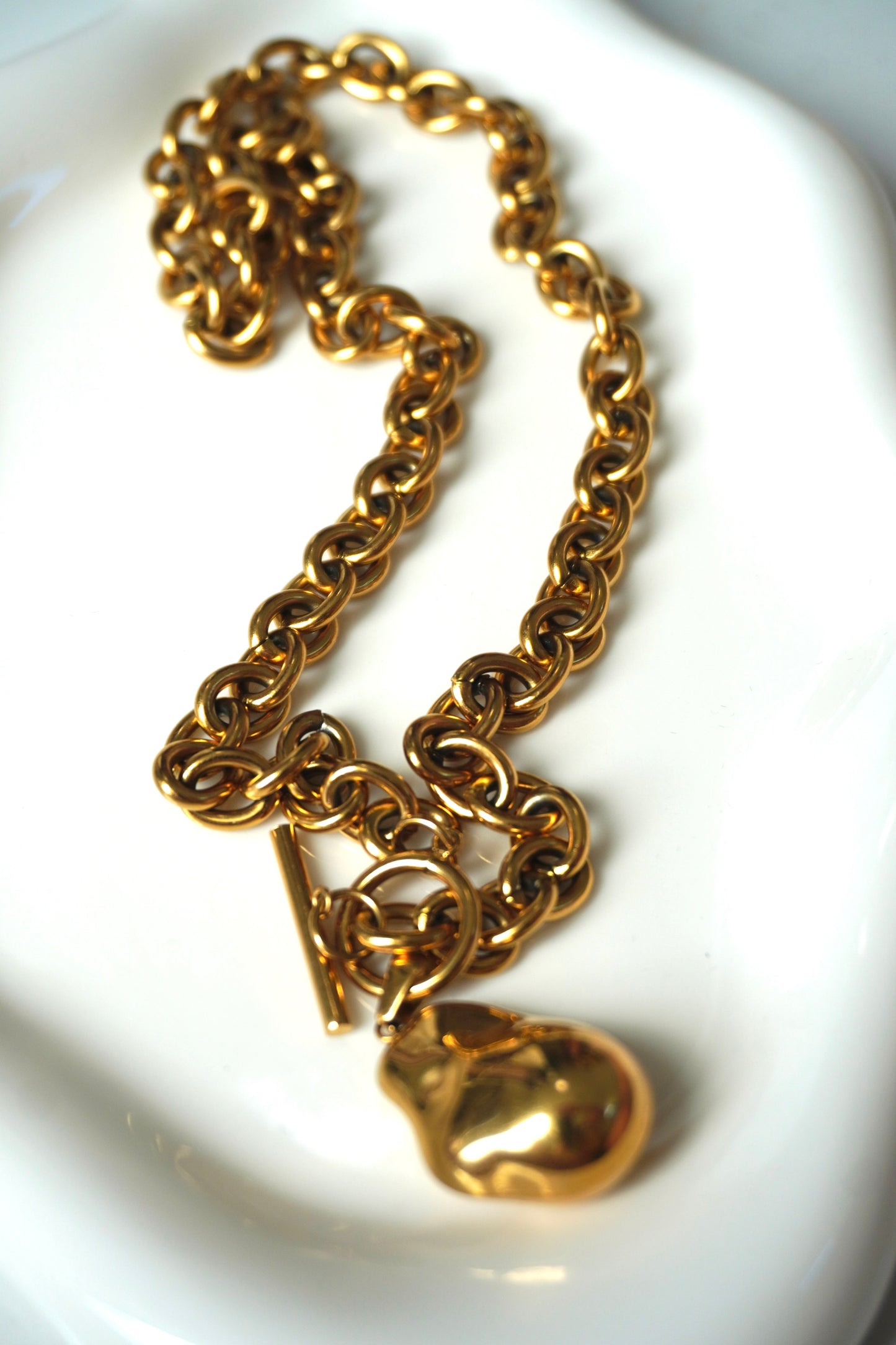 LARGE PEARL CHAIN NECKLACE