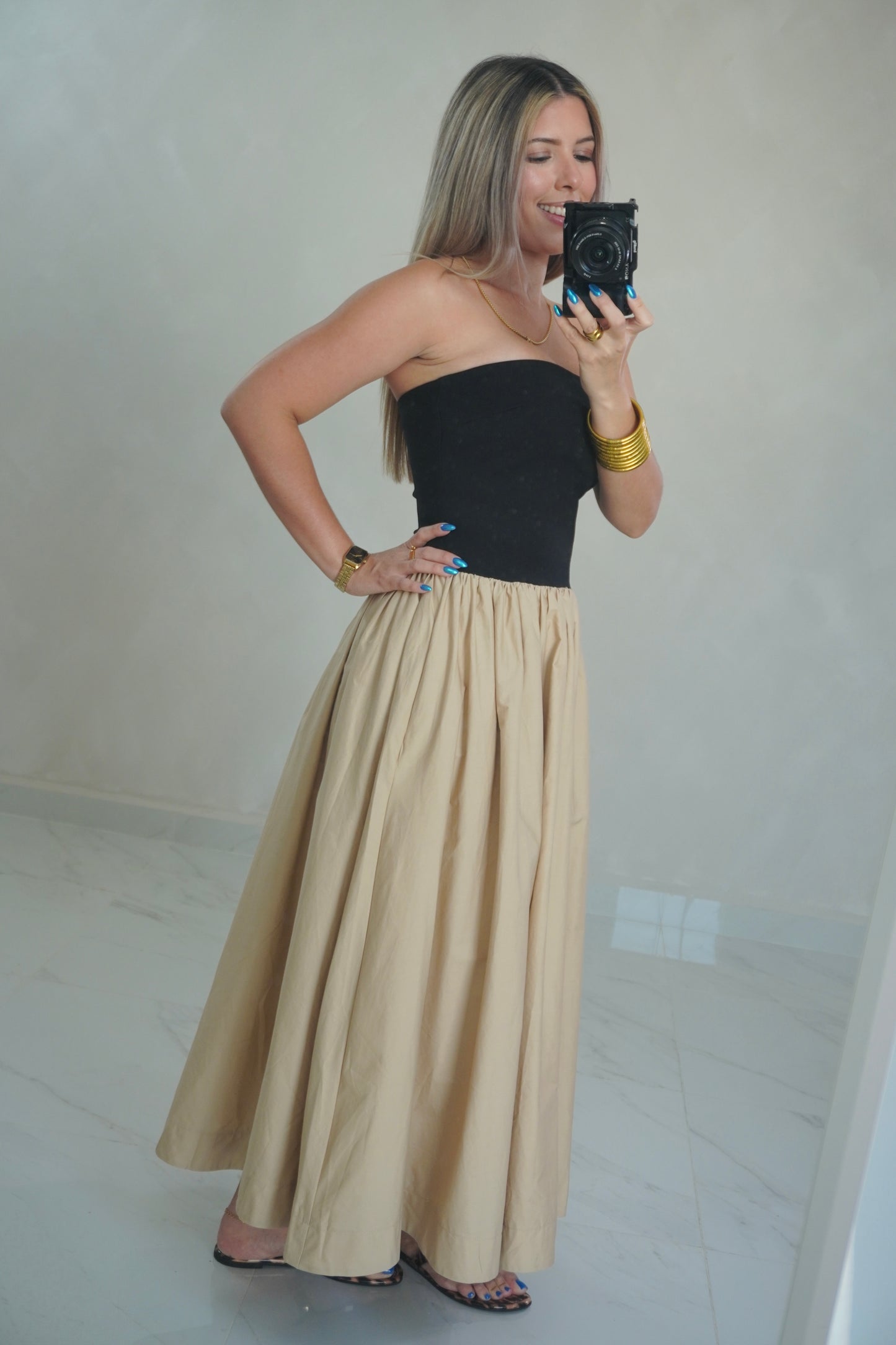 STRAPLESS KNIT MIDI DRESS