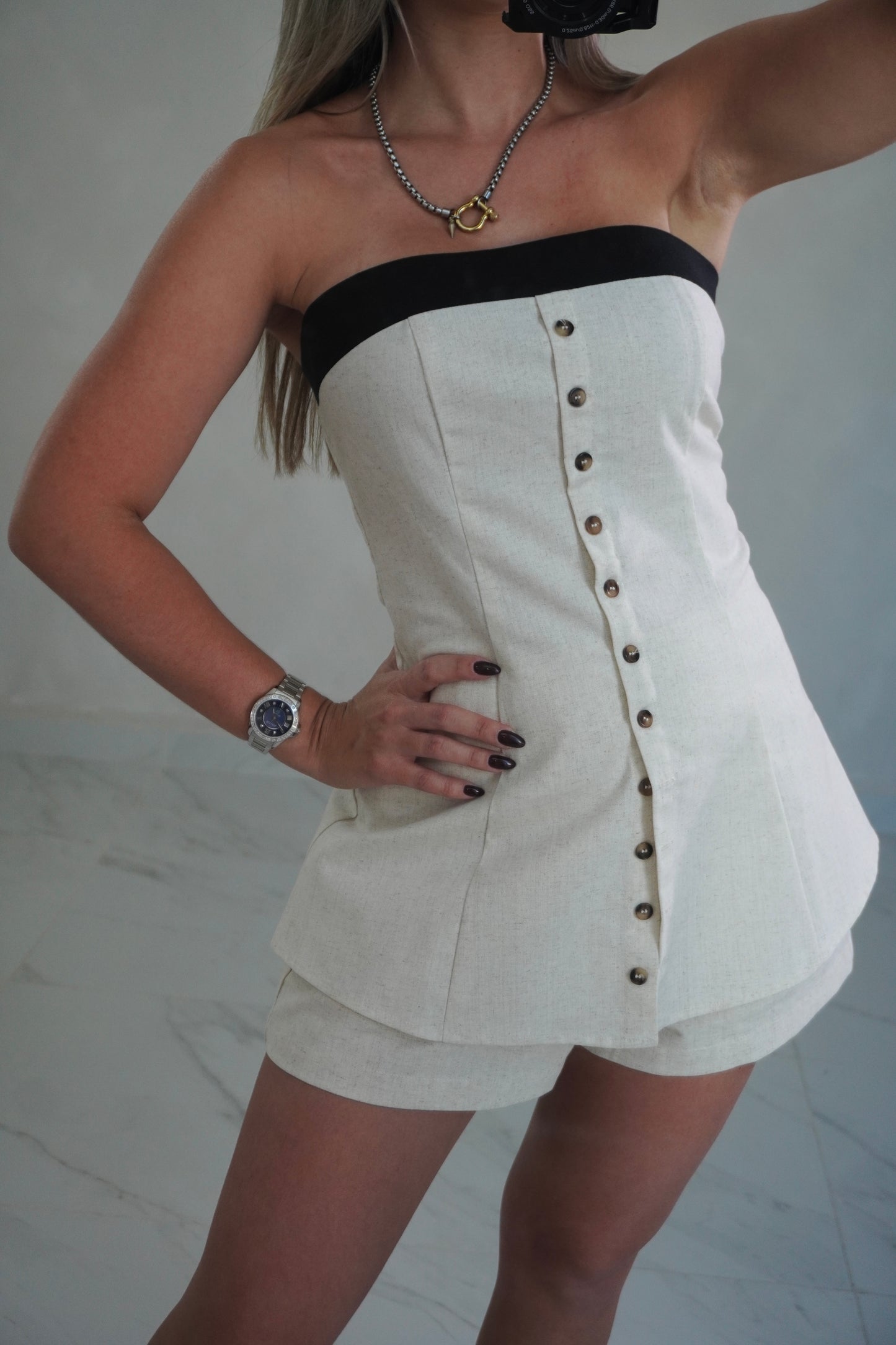 STRAPLESS TOP & SHORT SET