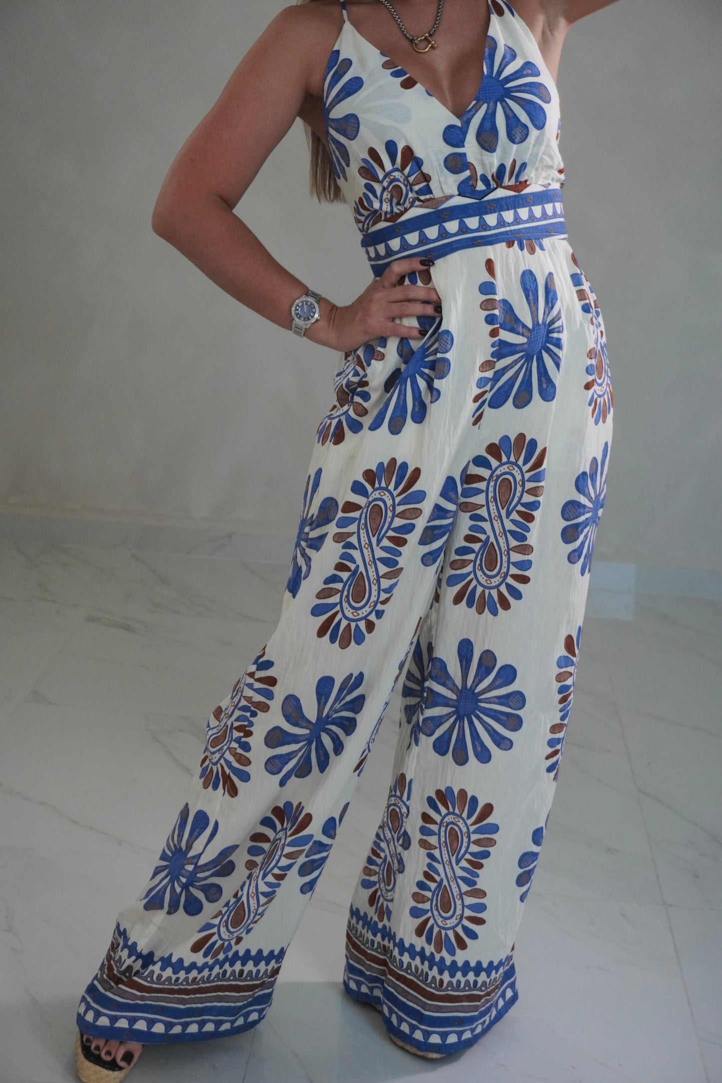 SLEEVELESS TIE BACK JUMPSUIT
