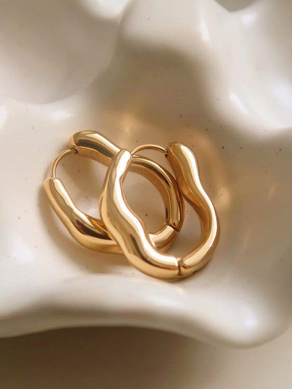 OVAL HOOP EARING
