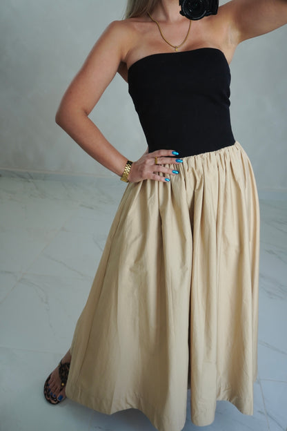 STRAPLESS KNIT MIDI DRESS