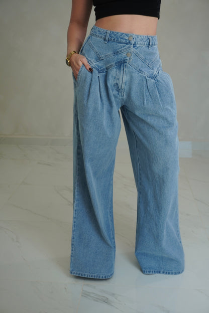PIN TUCK WIDE LEG JEANS