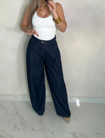 MID-RISE PLEAT DENIM PANTS