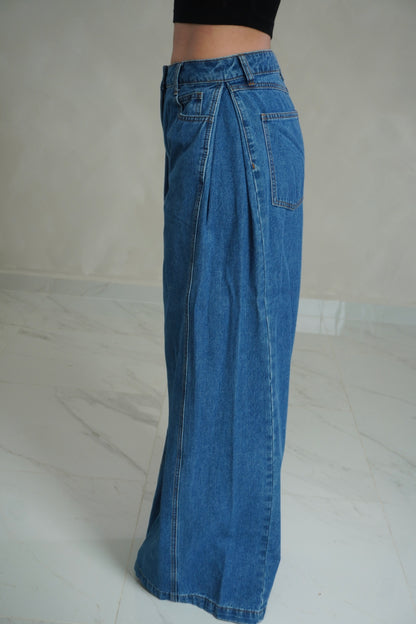 PLEATED WIDE LEG JEAN