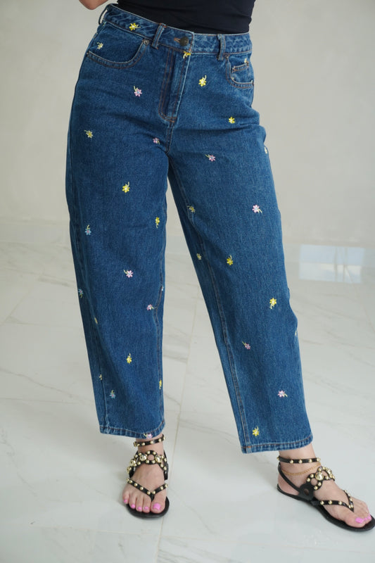 FLORAL DETAIL BARREL JEAN