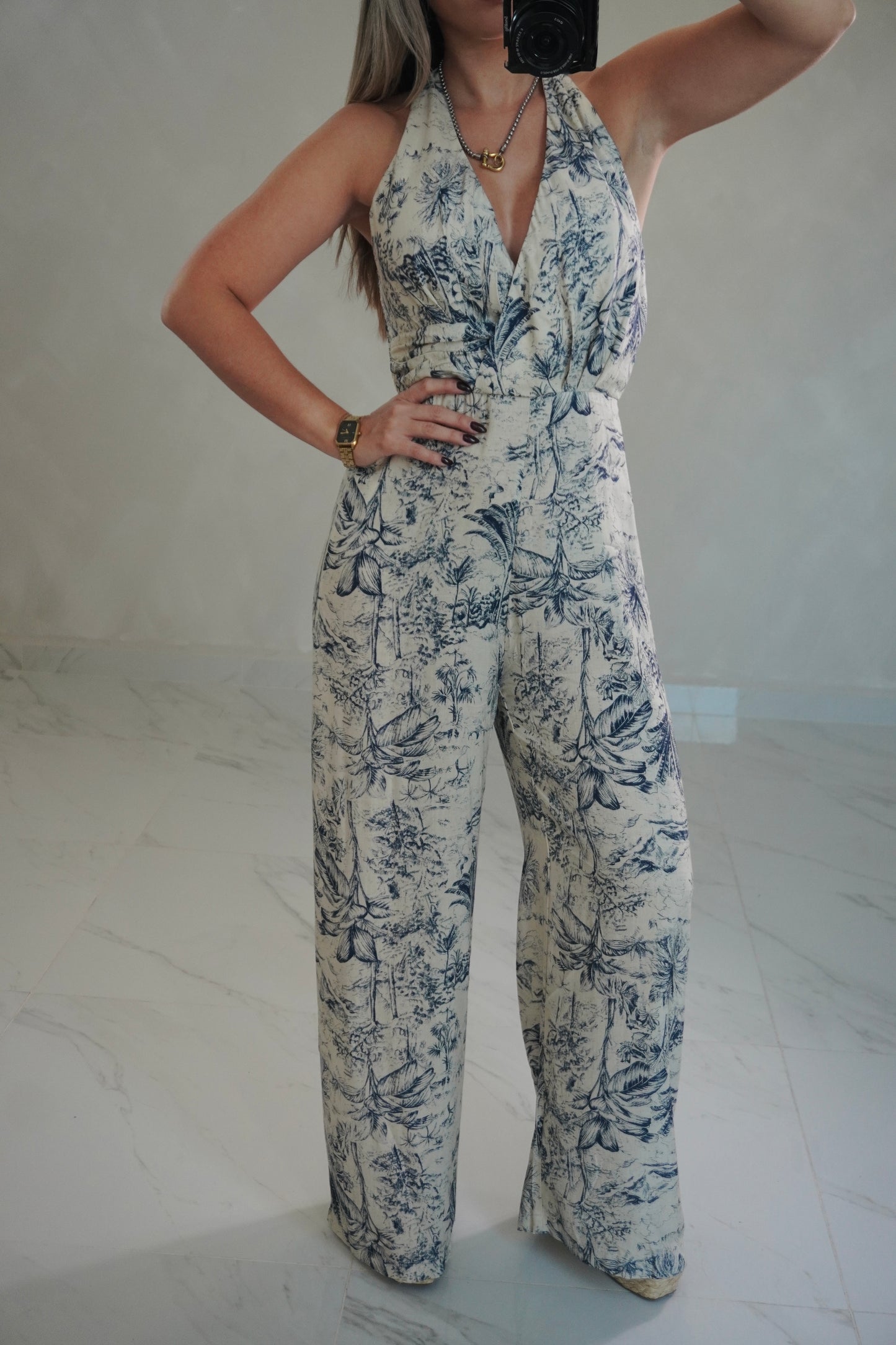HALTER NAVY BEIGE JUMPSUIT