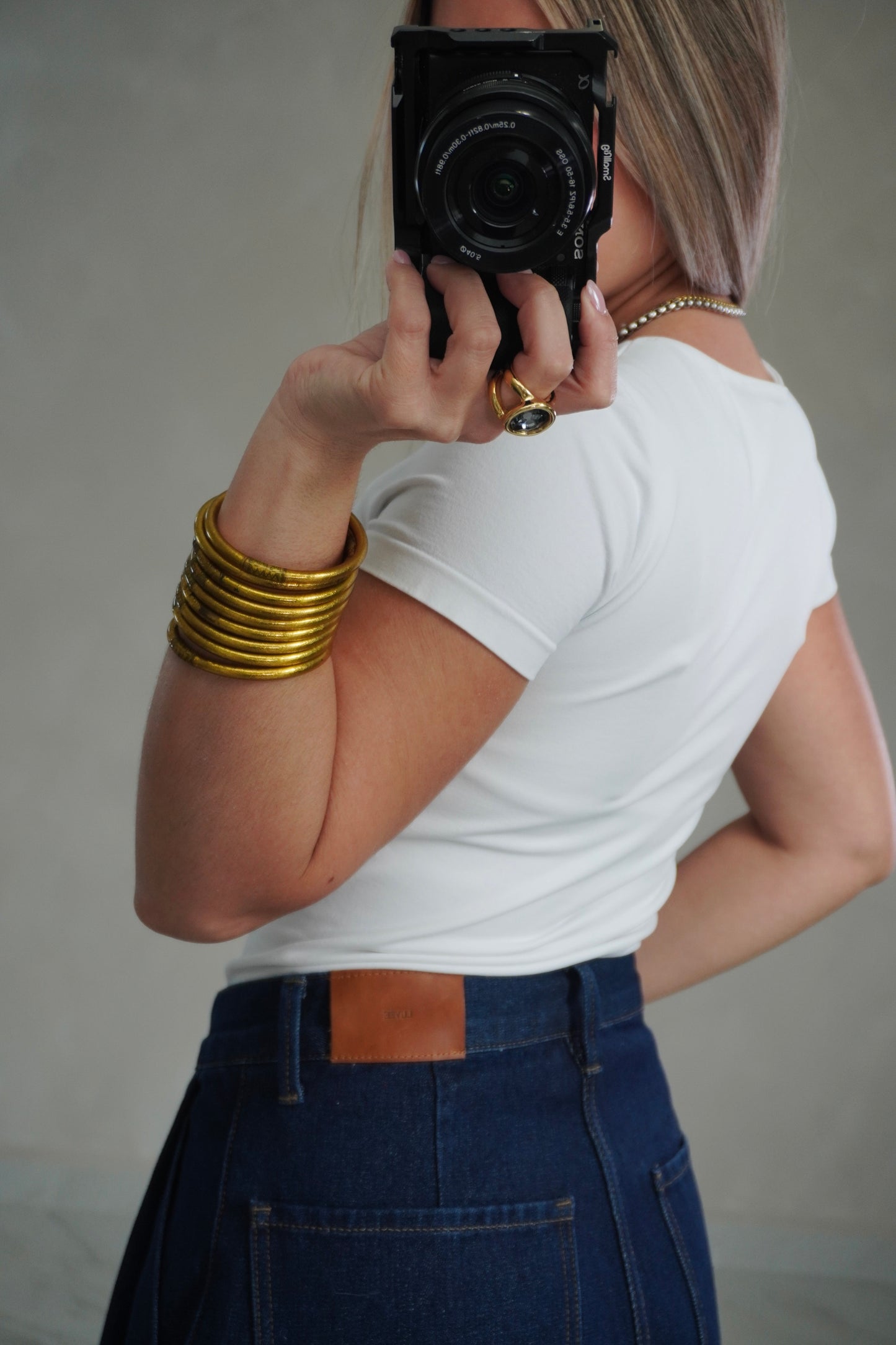 ROUND NECK BASIC TOP - WHITE