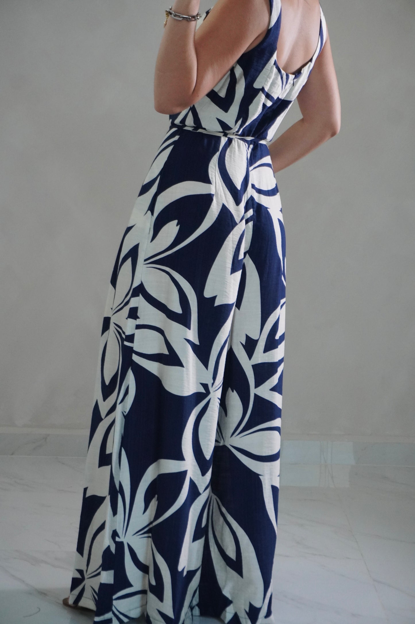 SQUARE NECK JUMPSUIT