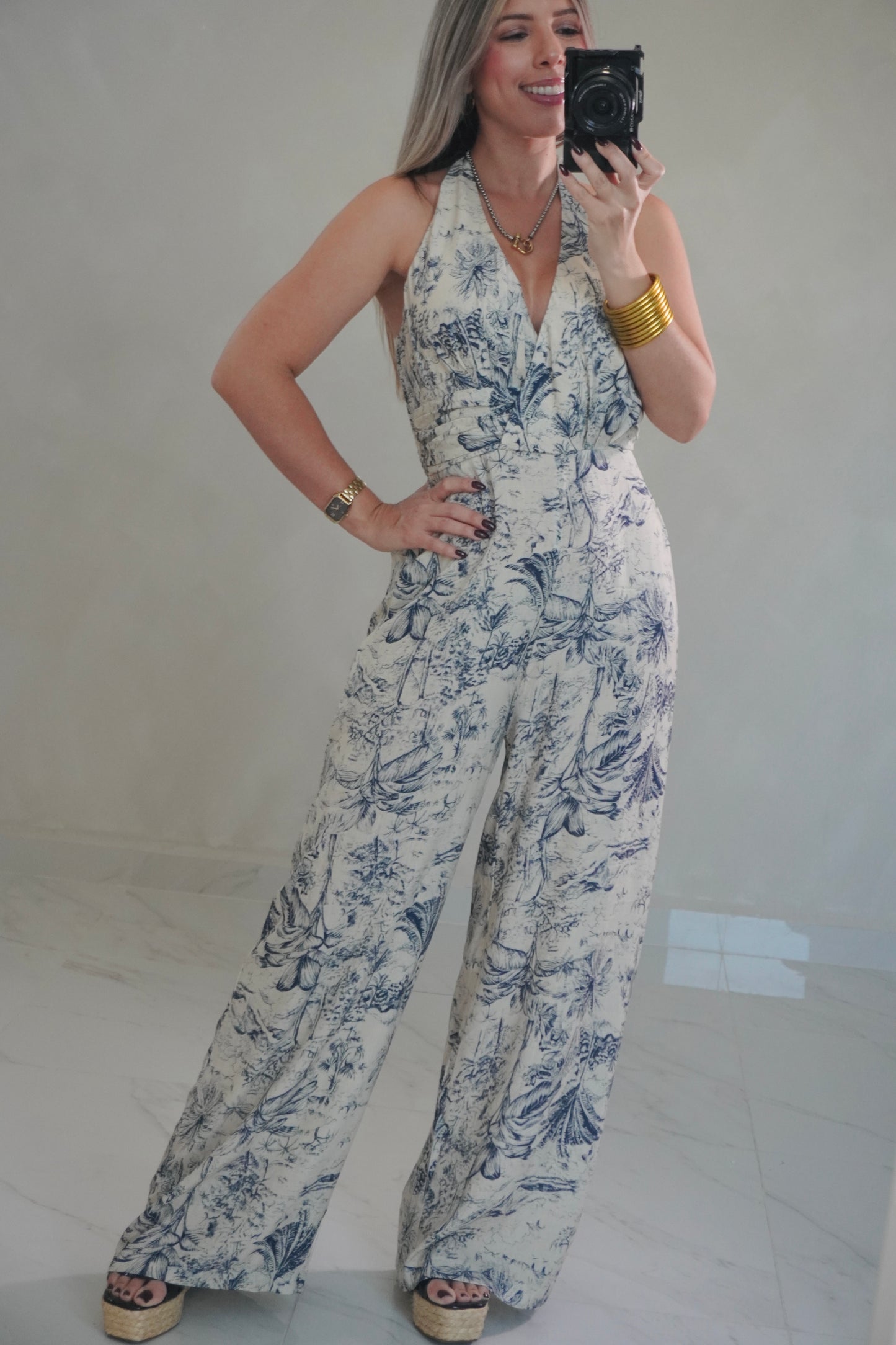 HALTER NAVY BEIGE JUMPSUIT