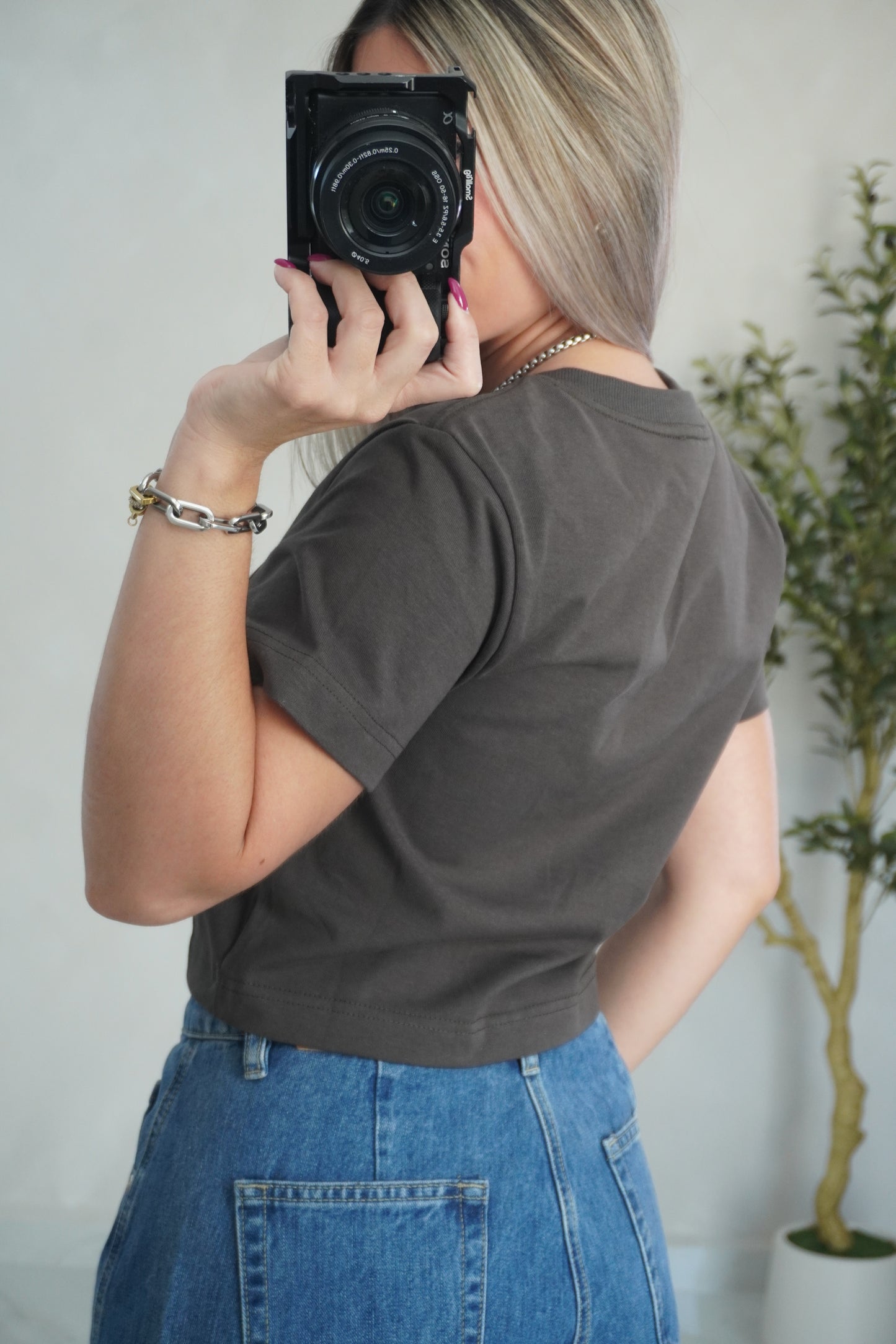 LA DOLCE VITA TEE - CHARCOAL