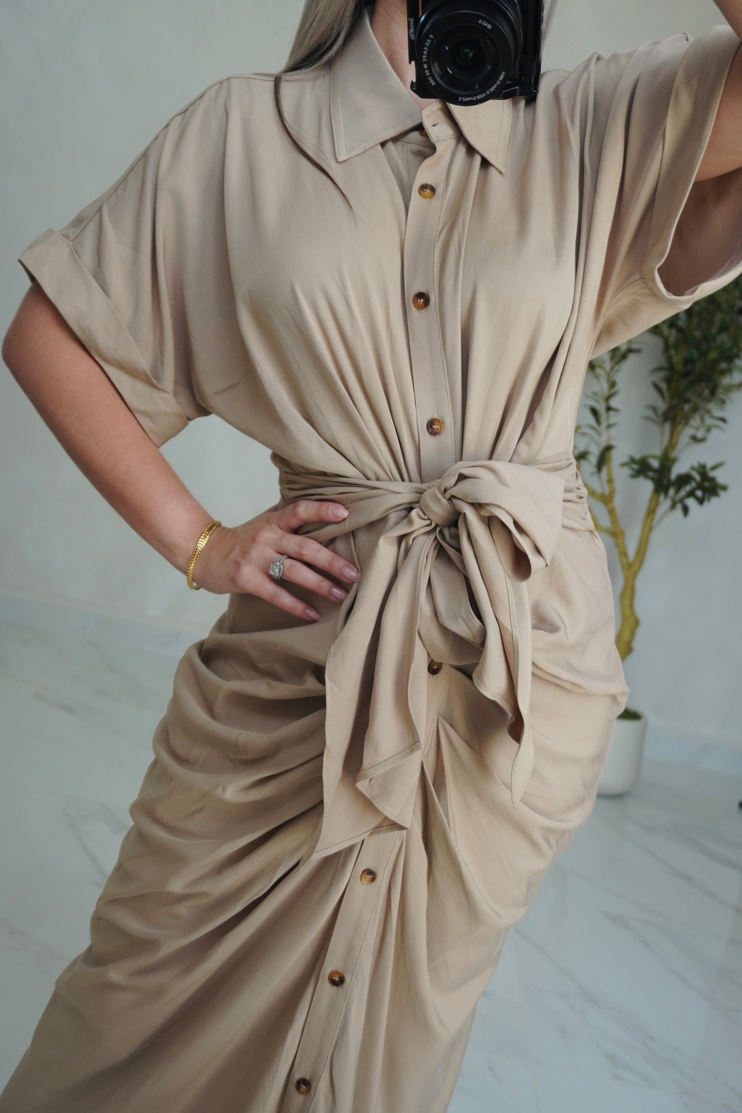 MIDI FRONT TIE DRESS