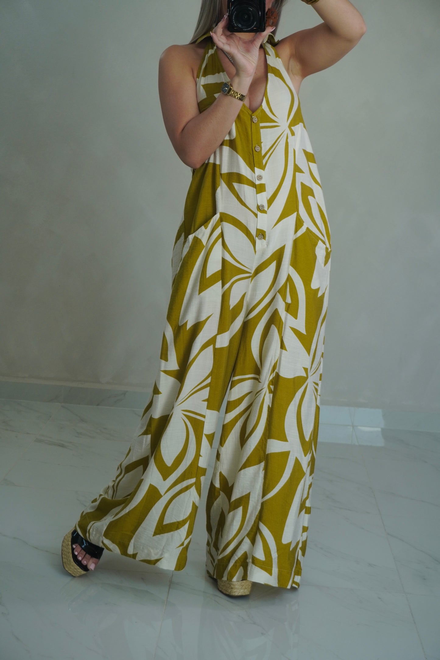 GOLDEN HALTER JUMPSUIT