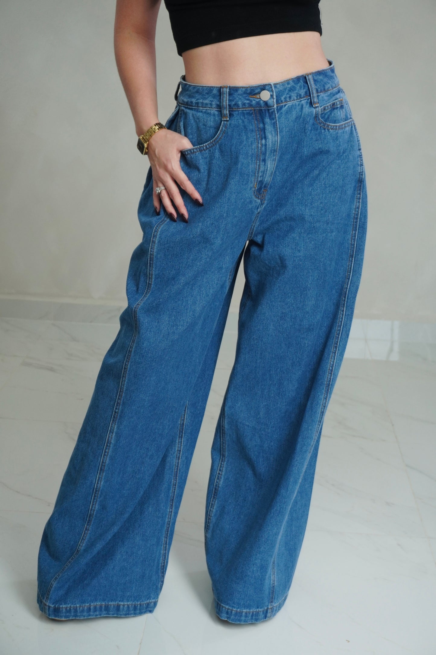 PLEATED WIDE LEG JEAN