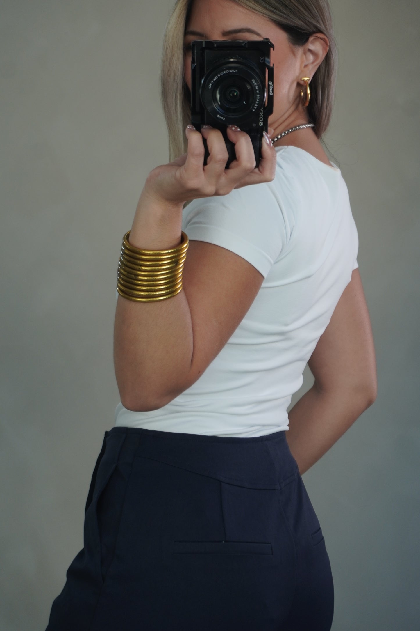 ROUND NECK BASIC TOP - WHITE