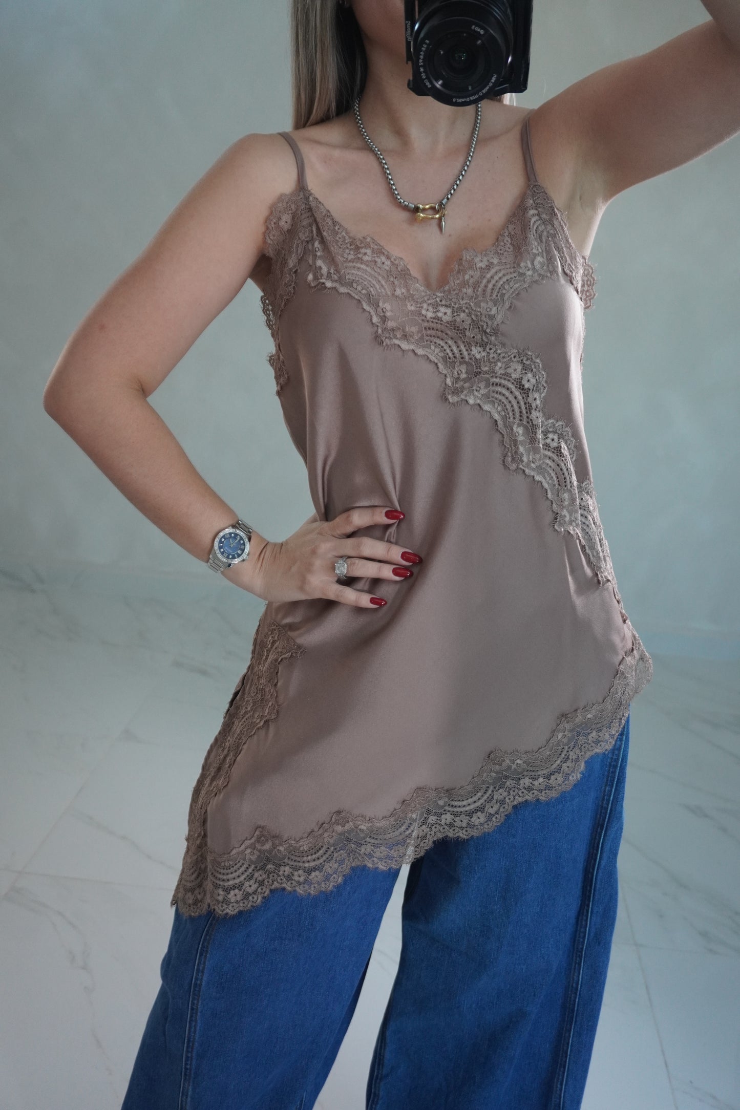 ASYMMETRIC LACE TOP - MOCHA