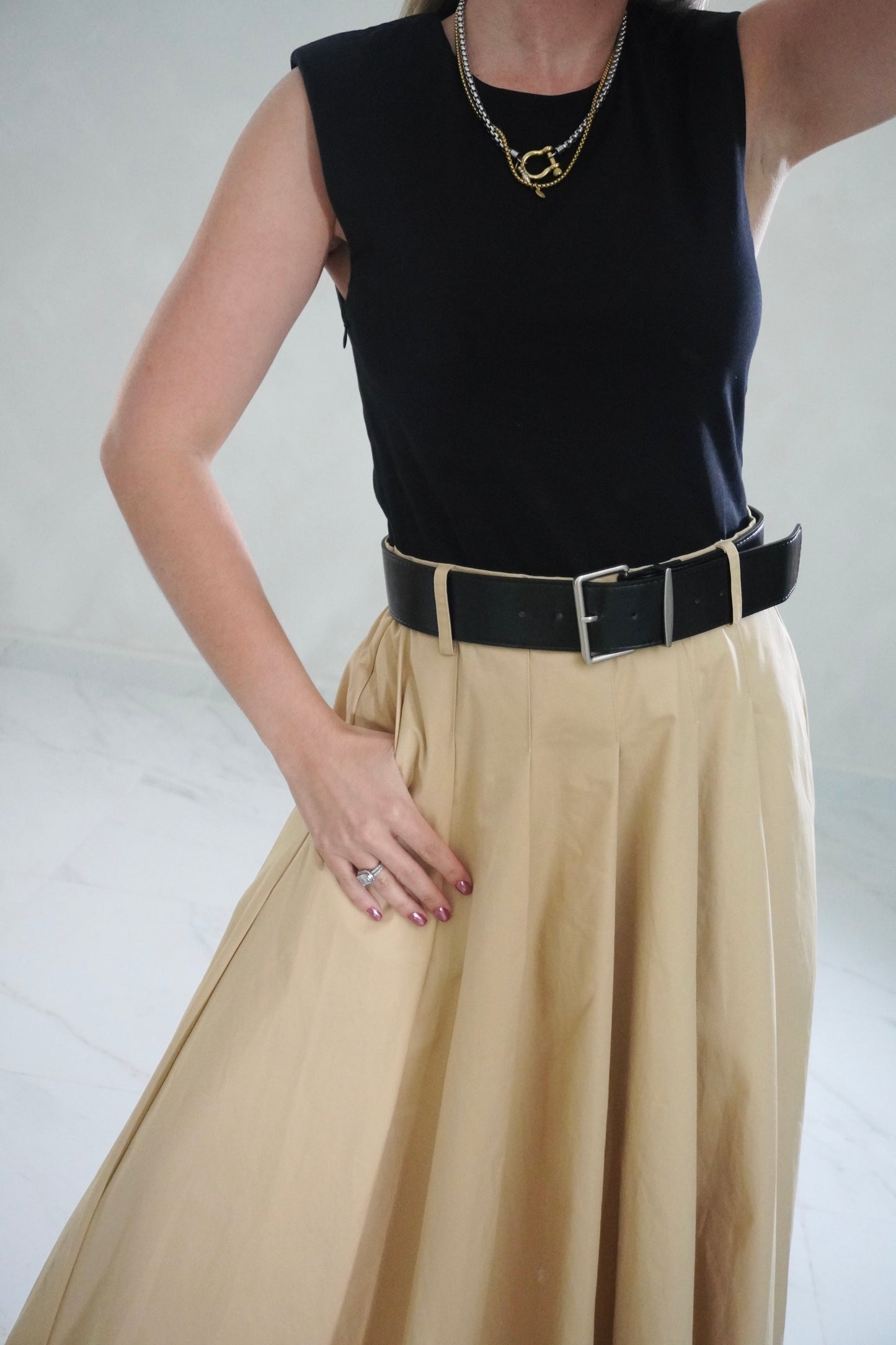 SHOULDER PAD MIDI DRESS