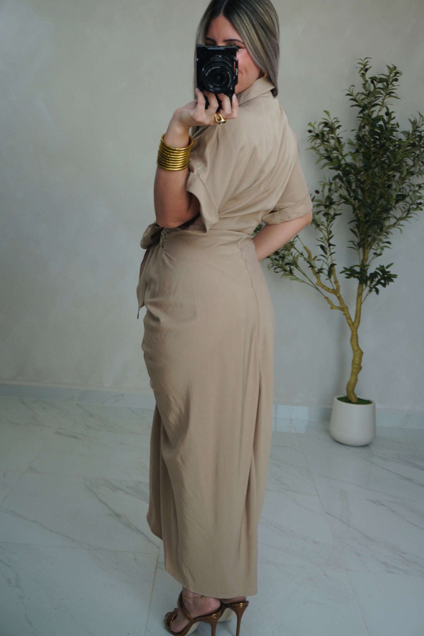 MIDI FRONT TIE DRESS